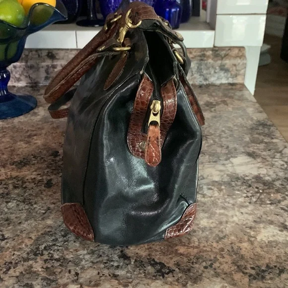 Vintage Brahmin Leather Crossbody/Satchel - Picture 4 of 13